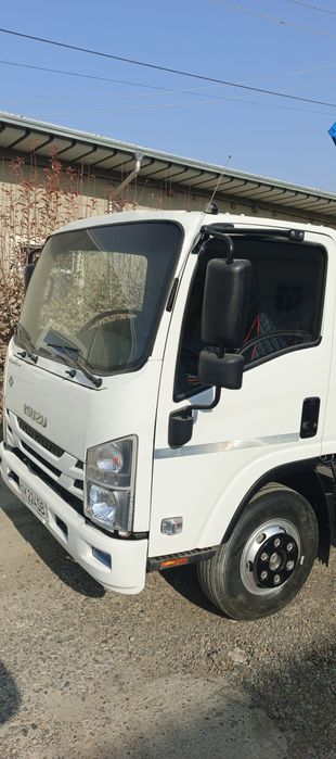 Автобус дан нолдан терилган хама янги запчаст койилган