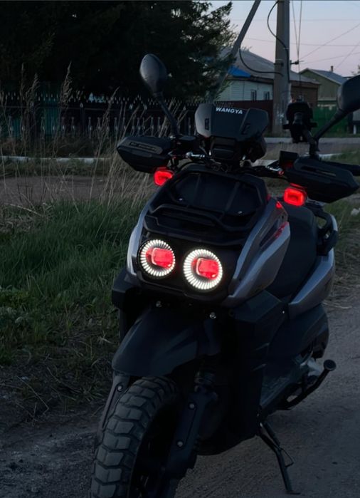 Продам скутер танк 49(150)