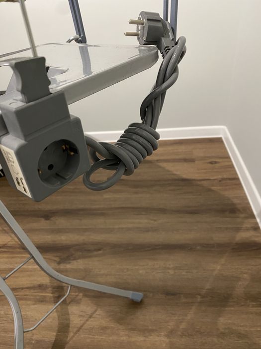 Masa de calcat profesionala Tarrington