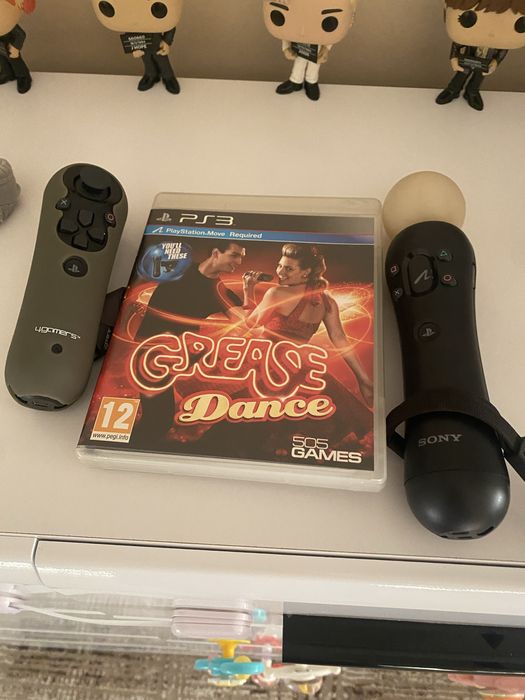 Продам лот ps move, ps nunchuk (севший аккумулятор) + игра цена за все