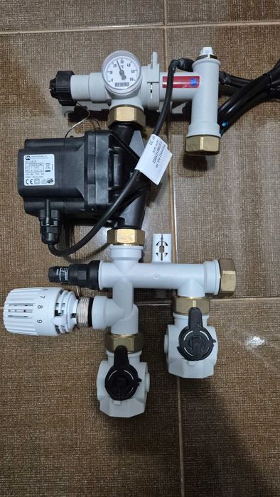Vand pompa Taco es2  cu sistem complet rehau