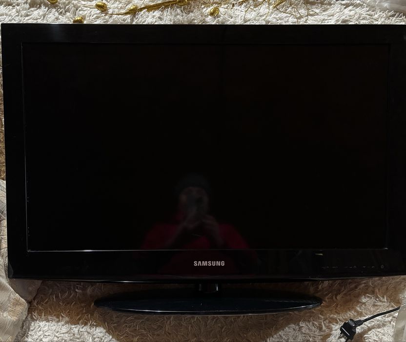 Телевизор samsung