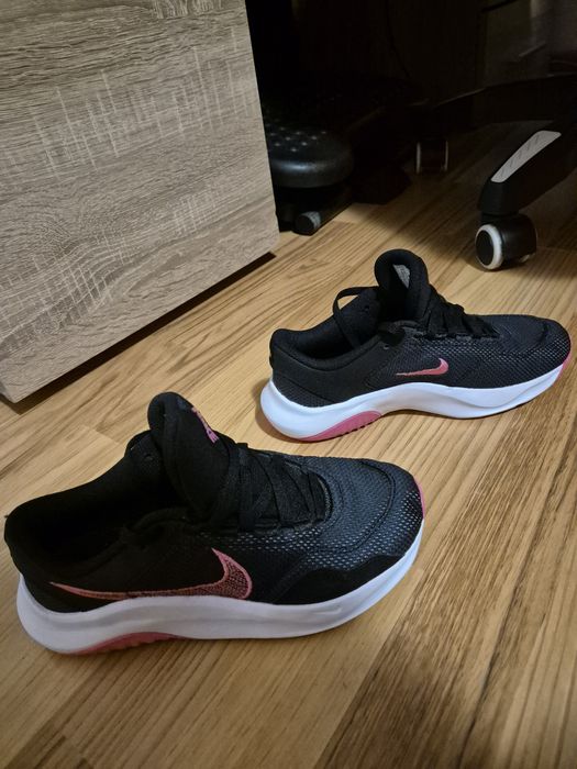 Pantofi fitness Dama NIKE Legend Essential 3