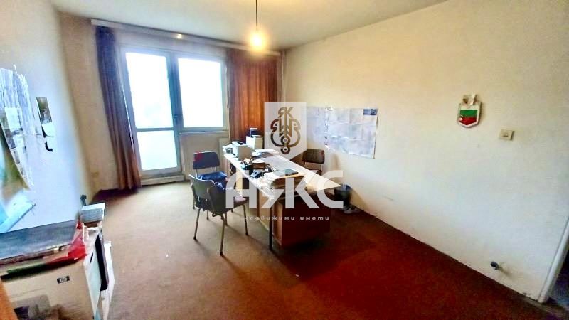 Двустаен апартамент в кв. Красна поляна 3