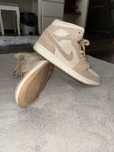 AIR JORDAN 1 MID SE FJ3448-200 / Bej