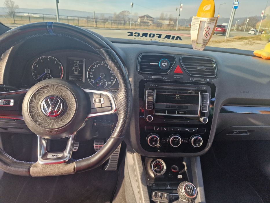Vând scirocco 1.4tsi 160cp