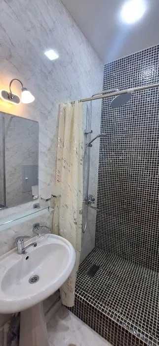 Сдается 3х комнатная квартира евро ремонтом метро чиланзар 306*