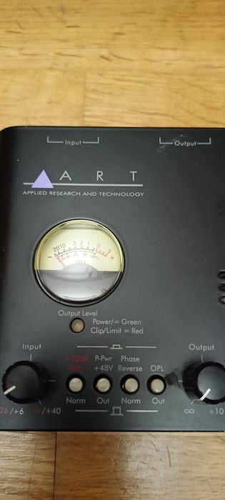 Vând preamplificator microfon cu tub