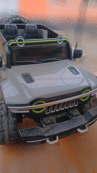 Детская автоматическая машинка