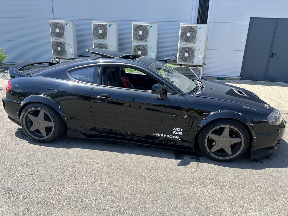 Hyundai coupe 2.0 turbo-300hp WIDEBODY