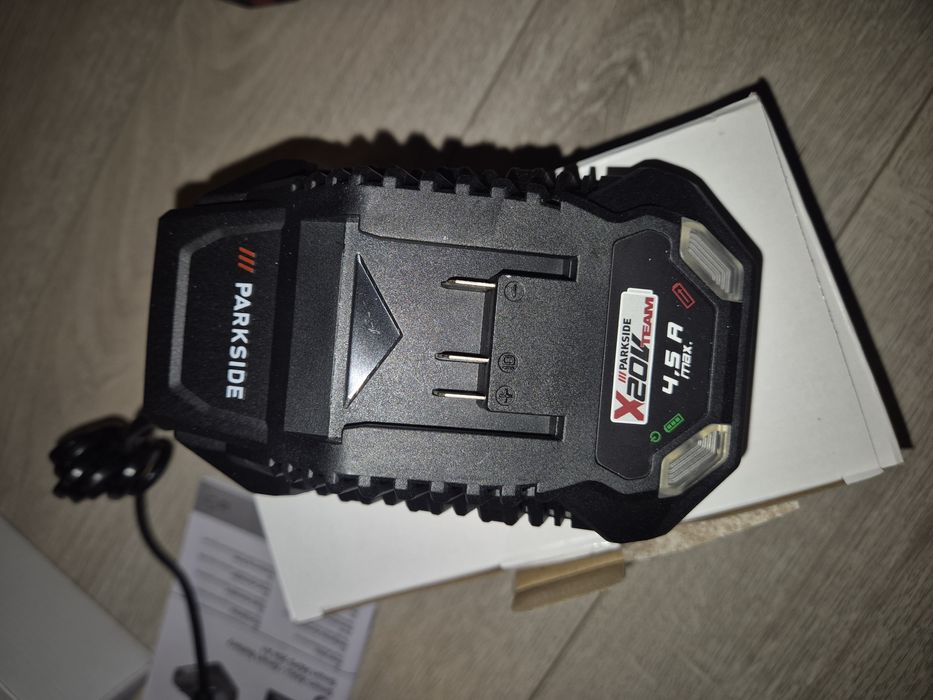 Incarcator Parkside Performance rapid 4.5 ah sigilat