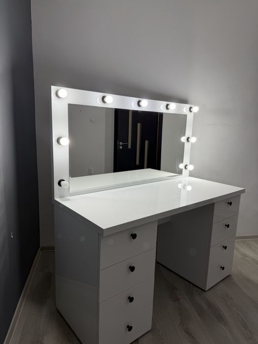 Masa de makeup/toaleta profesionala