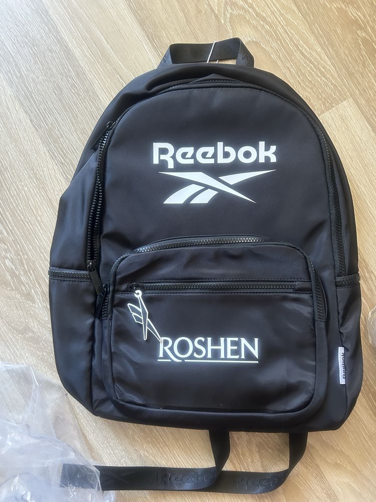 Куфар и раница Reebok