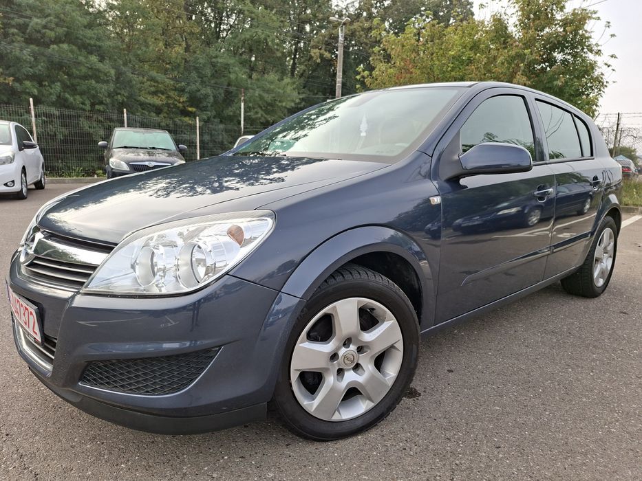 Opel astra h facelift 2009 1.6 benzina .164.000km.reali