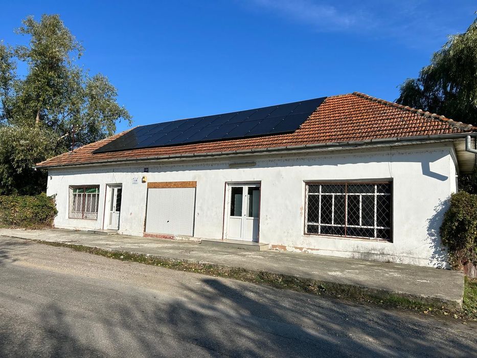 Vând spațiu comercial 205 m2 (teren 2000 m2) Joseni Buzau