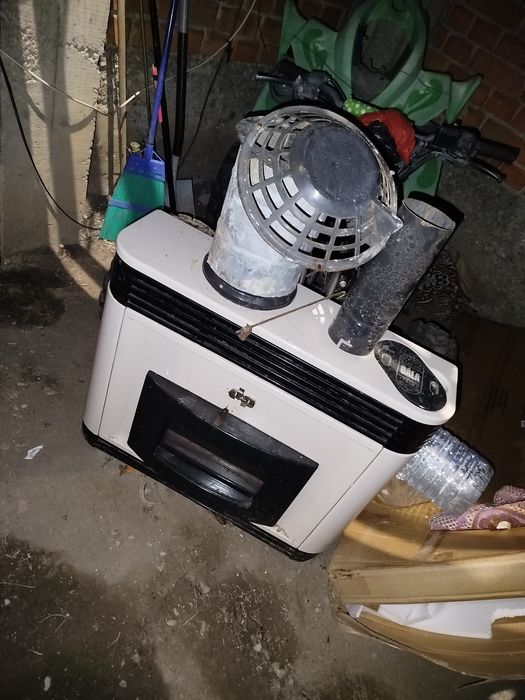 Vând convector pe gaz