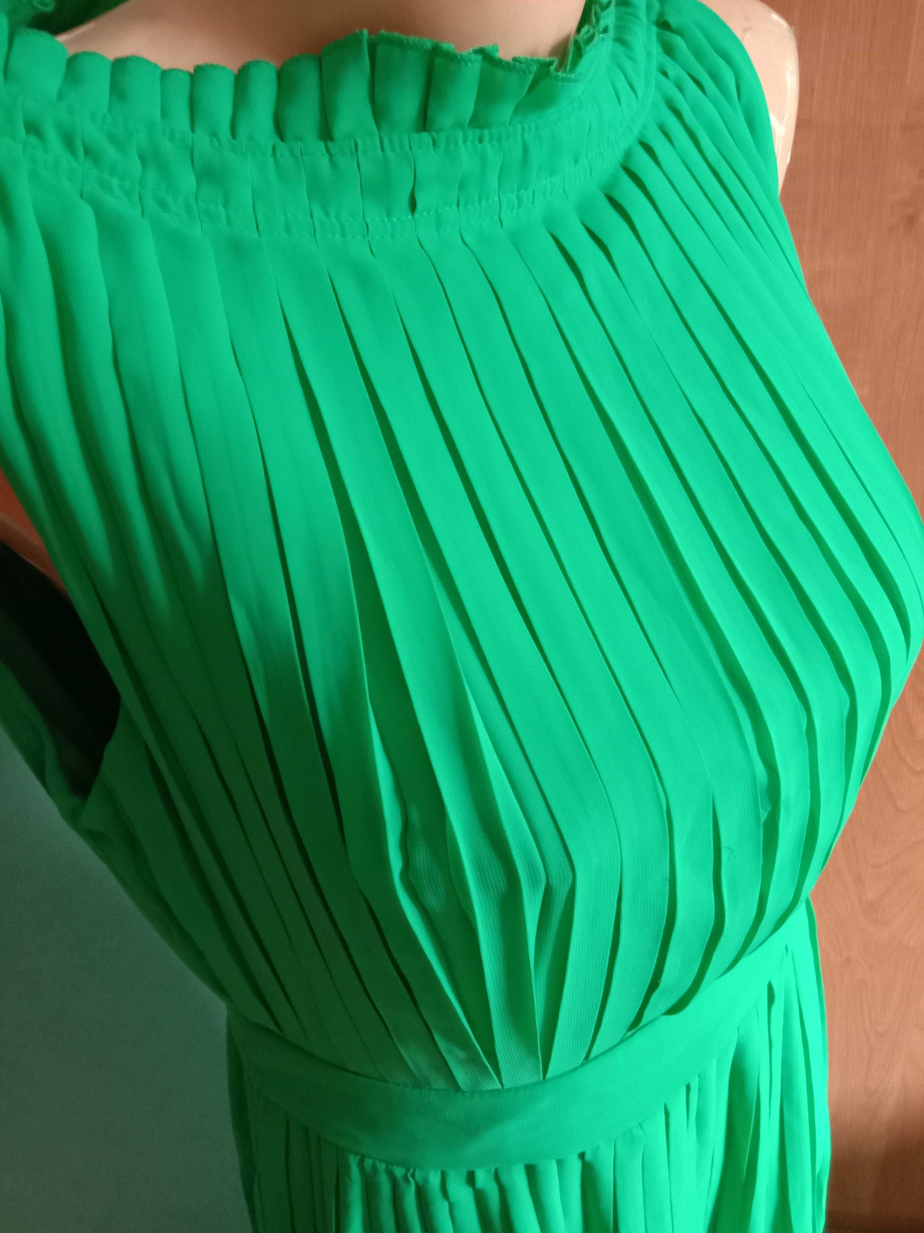Летнее зеленое платье