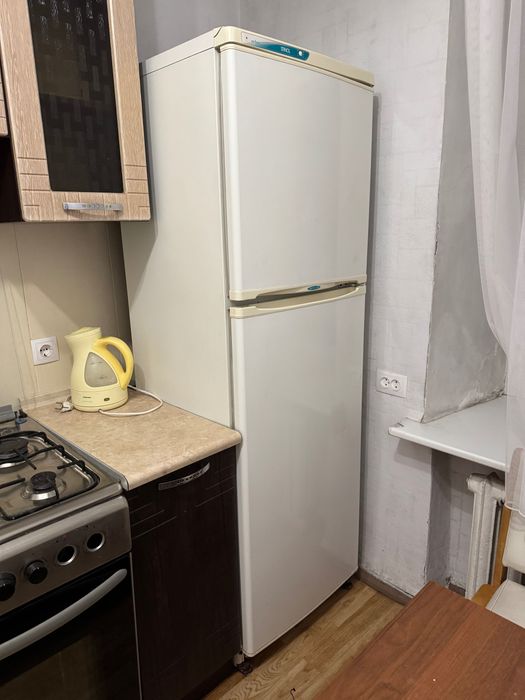 Холодильник, срочно, самовывоз