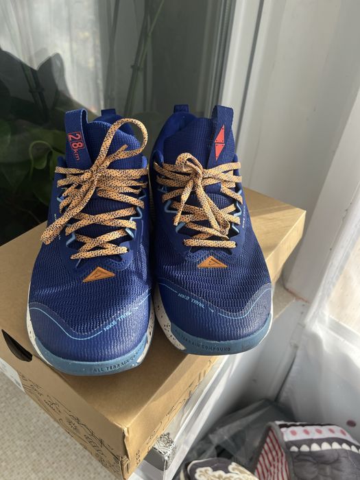 Adidasi nike trail 42