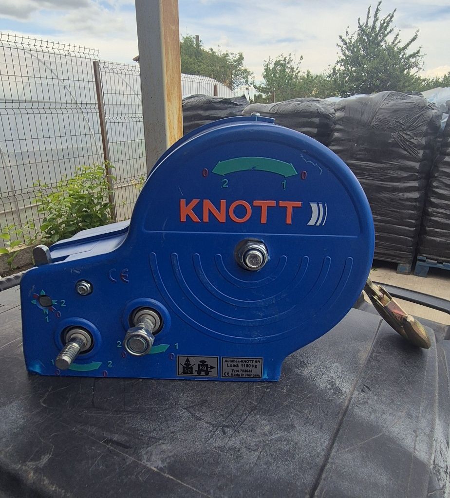 Troliu manual KNOTT 1150KG NOU