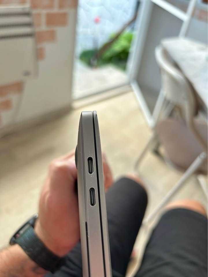 MacBook Pro 15,4 A1707 Late 2017