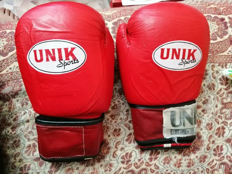 Боксерский перчатки