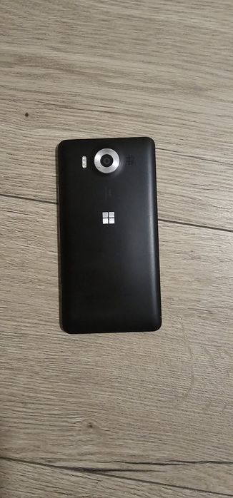 Microsoft Lumia 850