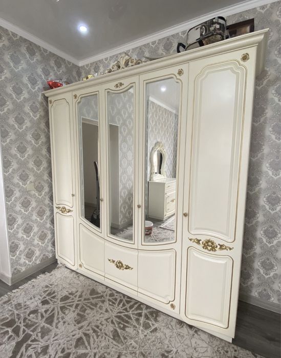 Спальни гарнитур+детский манеж+купе шкаф сатылады