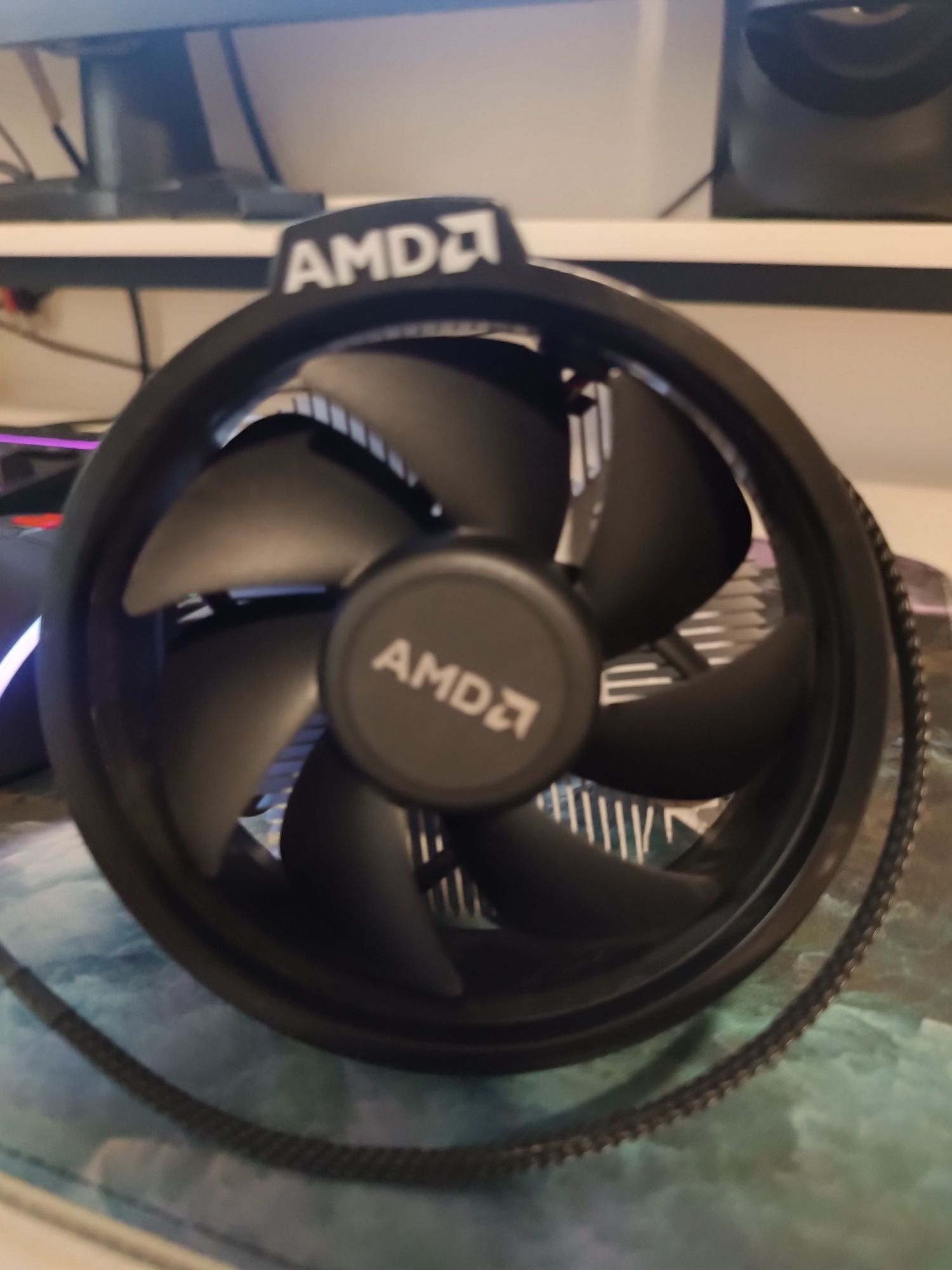 Cooler AMD wraith NOU
