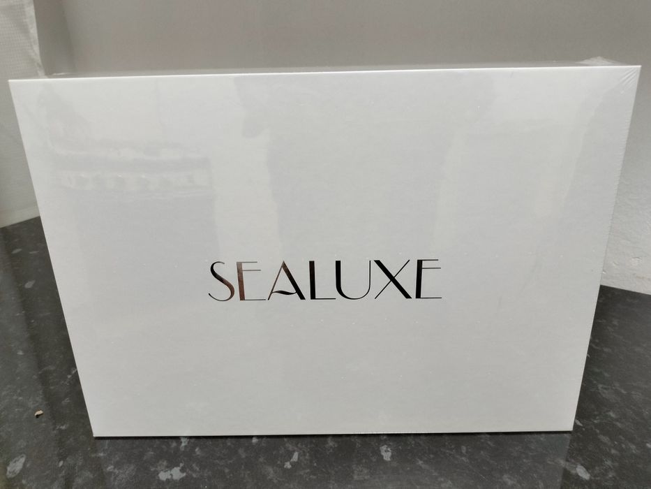 Уходовая косметика SEALUXE.