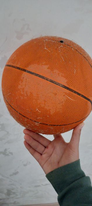 Basketbol koptok.       3 oyl ishlatilgan