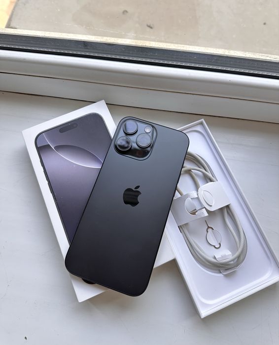 16 Pro Max 256GB Black Titanium 95% Sim