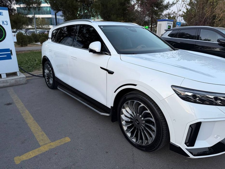 Voyah free 210 тали