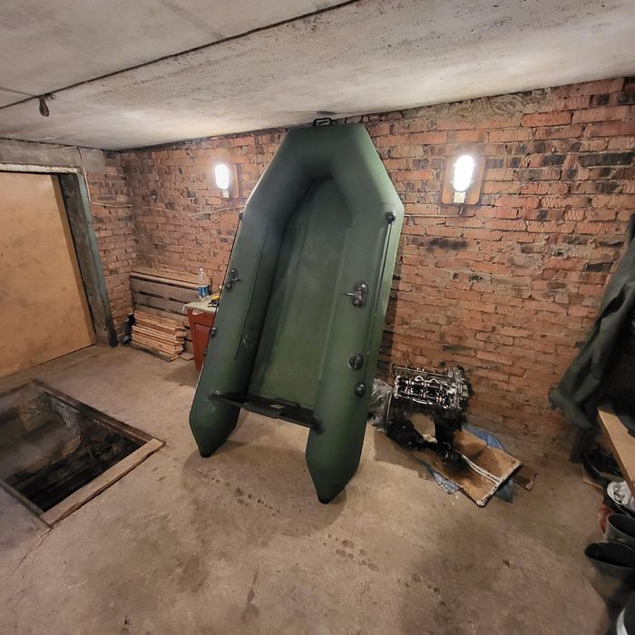 Лодка ПВХ с мотором