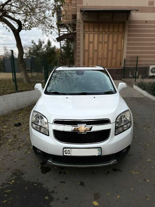 Chevrolet Orlando LTZ 2015 год автомат Full позиция