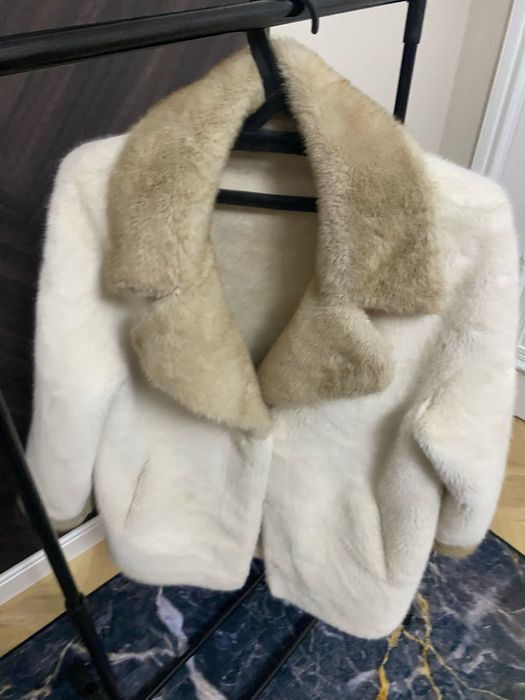 Шуба белая срочно