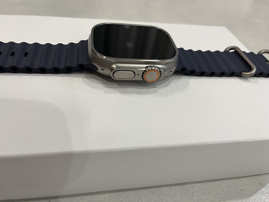 Apple Watch Ultra 2 Titanium (GPS + Cellular) 49MM - Ocean Band