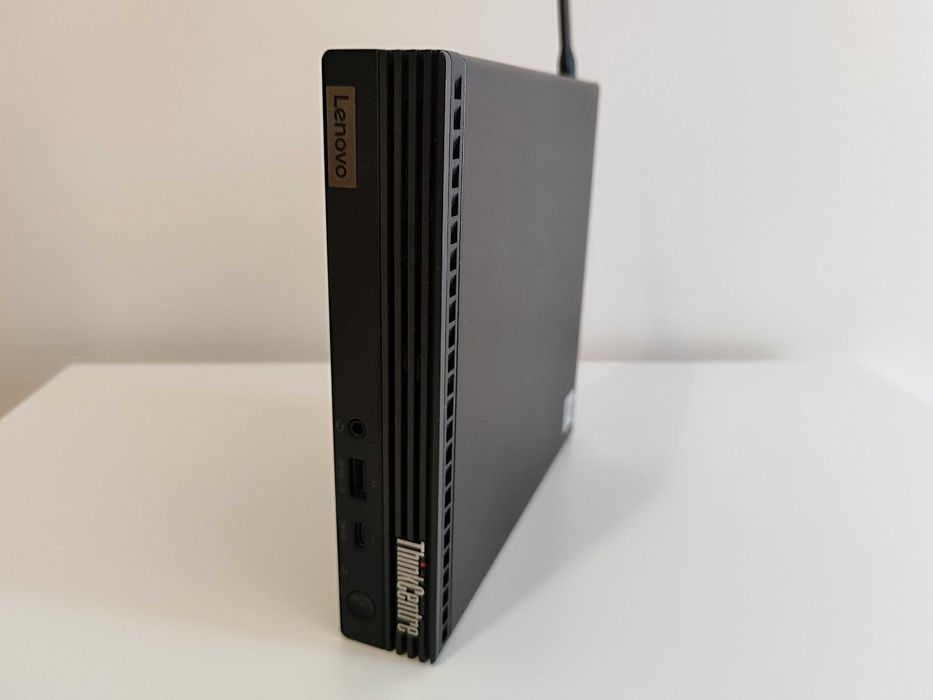 Lenovo ThinkCentre M70q Tiny Desktop i5-10400T/PCIe 256GB/32GB
