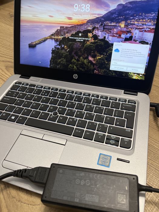 Laptop HP EliteBook 820 G4 ; i7-7500U; 8GB RAM; SSD m2 256 GB