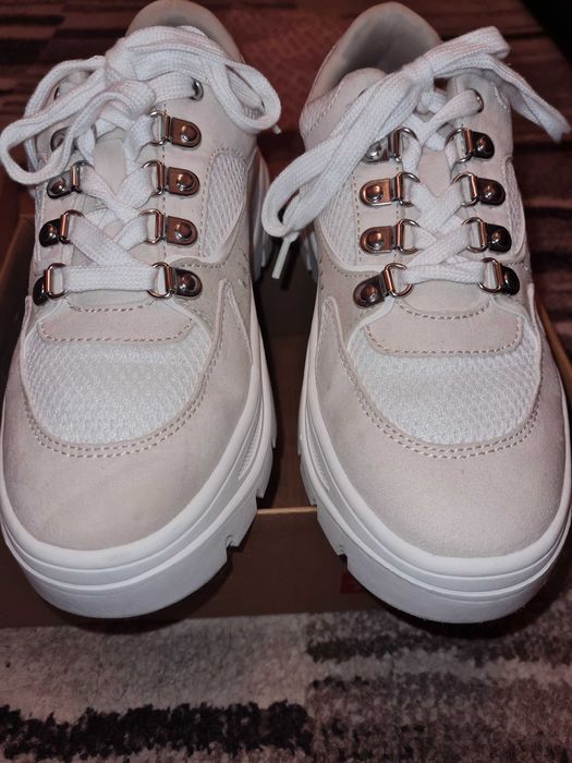 Adidasi dama masura 36