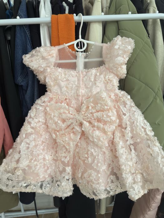 Продам платье для девочки