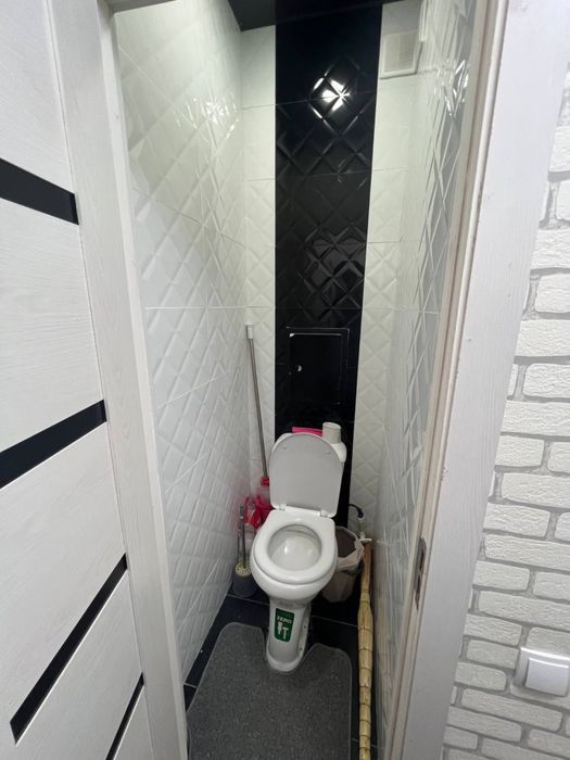 Чилонзор 19кв уй сотилади