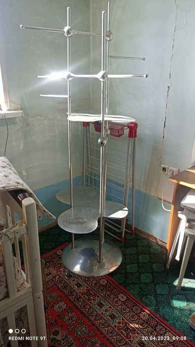 Продам стеллаж для цветов.