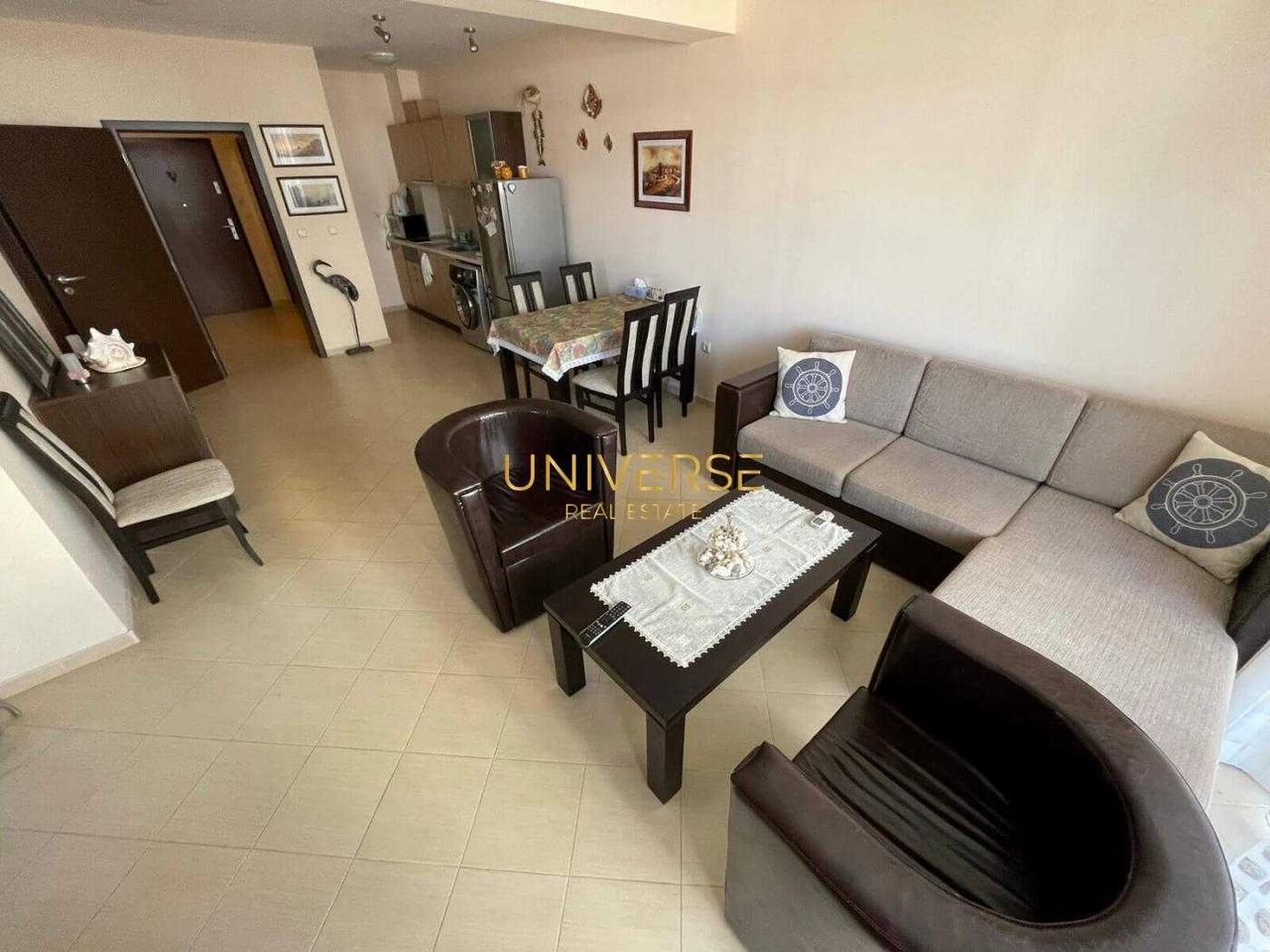 Продава се Тристаен апартамент в к.к. Слънчев бряг - 106 кв.м за 991 €/кв.м - Снимка #1