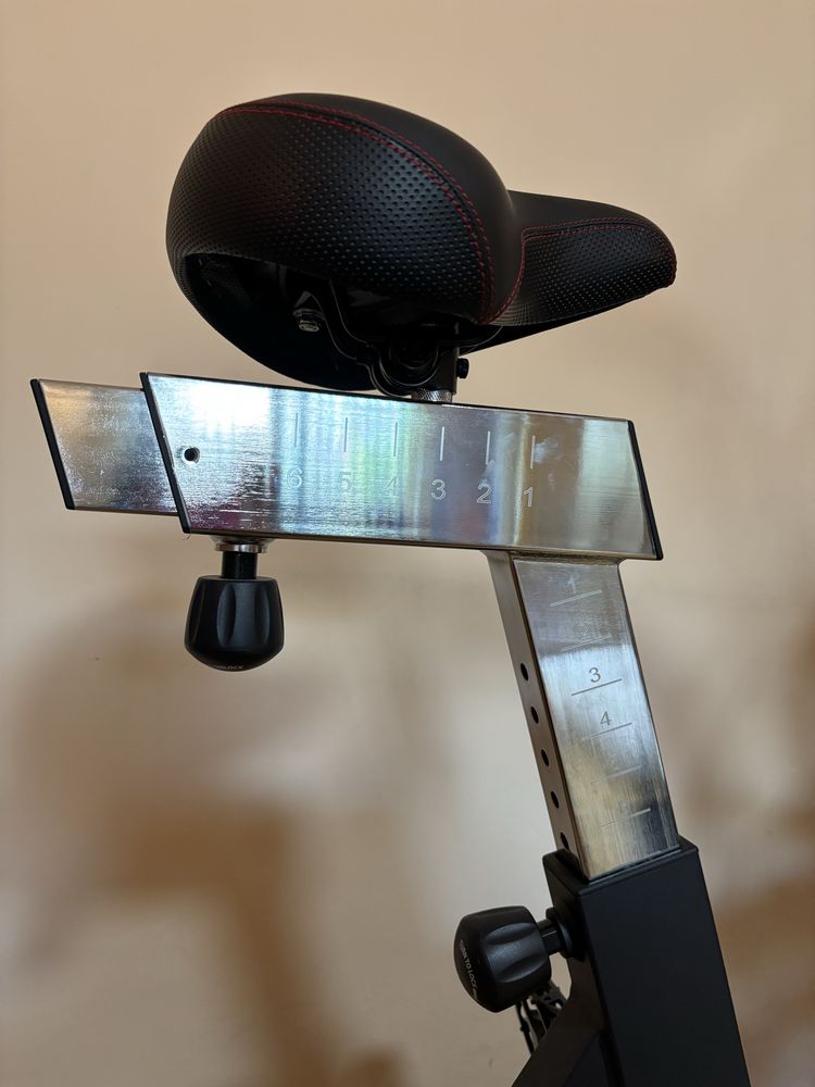 Велоергометър rogue echo bike