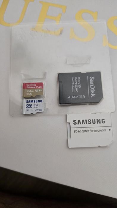 Vând card micro sd samsung 256GB și SanDisk 512
