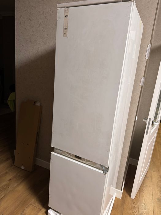 Отдам холодильник на запчасти