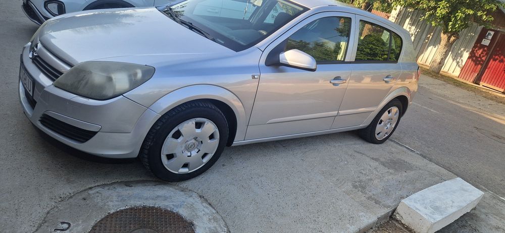 Vând Opel Astra H 1,7 cdti 2004