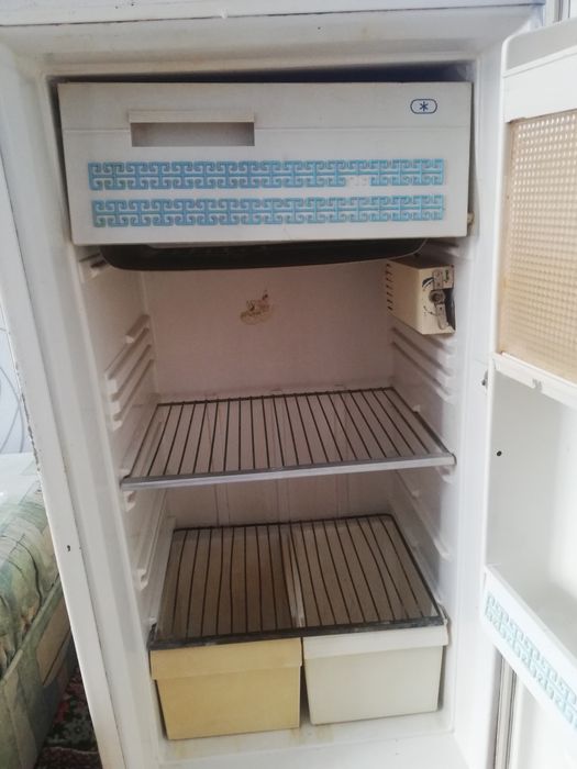 Продам холодильник