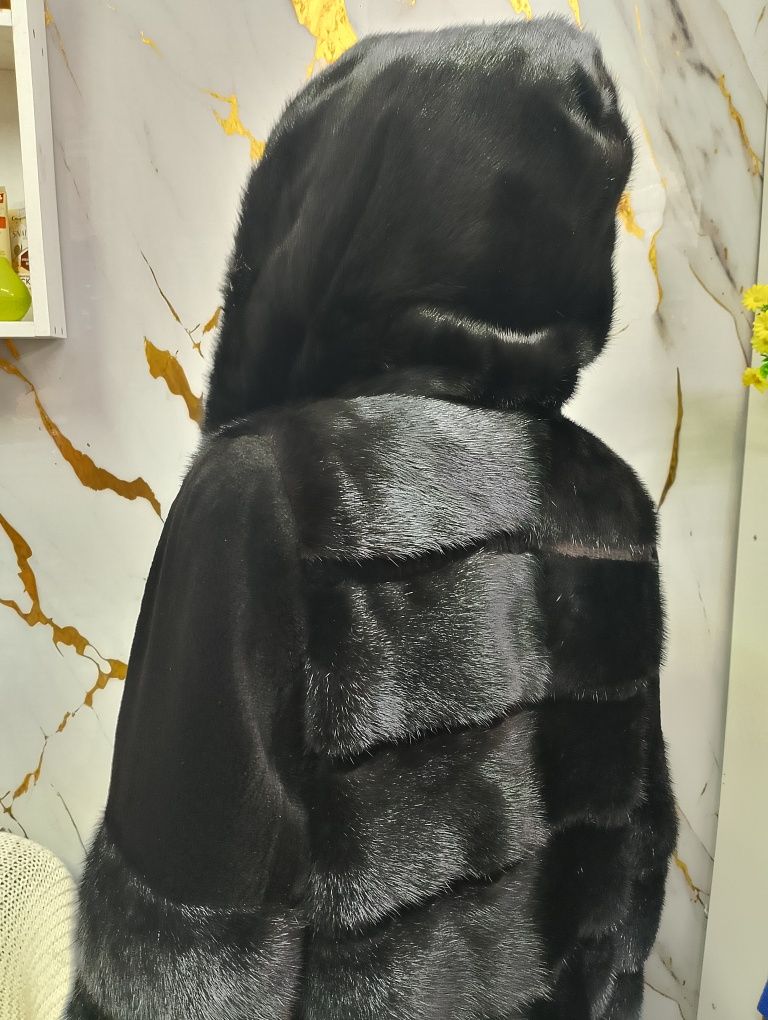 Продам норковую шубу б/у
